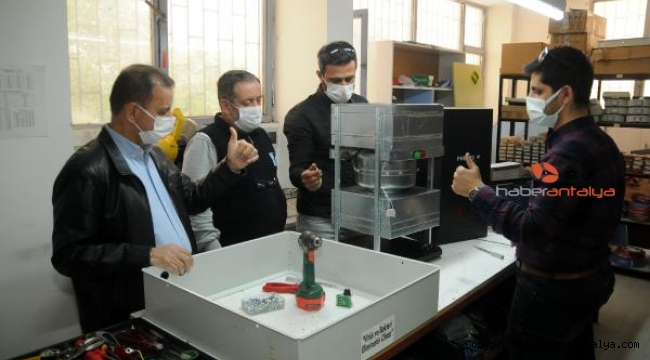 Havadaki koronavirüsü yüzde 99.9 oranında yok eden cihaz geliştirdi