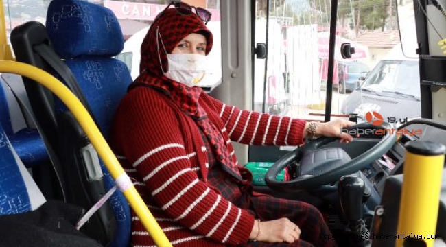 Kadın otobüs şoföründen 'Kadın isterse her işi başarıyla yapabilir' mesajı