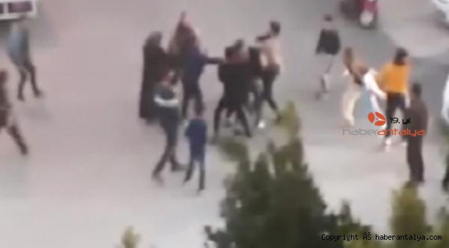 Kadınlar ortalığı savaş alanına çevirdi