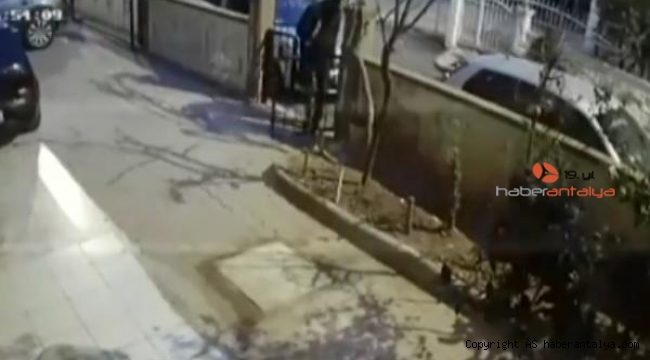 Kağıt toplayıcılar, demir kapıları çaldı !