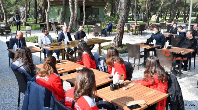 Mavi Kelebekler canlı yayında Türkiye Kupası yolunda