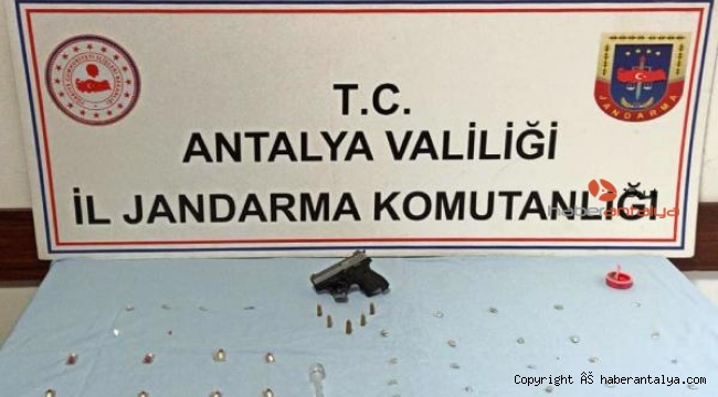 Muratpaşa'da jandarmadan uyuşturucu operasyonu