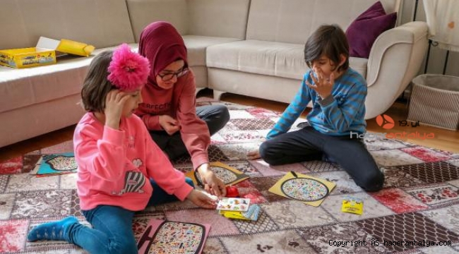 Otizmli çocukları nedeniyle evden atılmak istendiler !