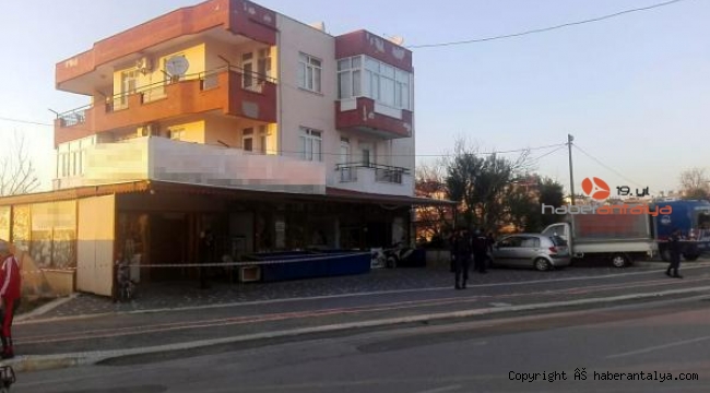 Şizofreni hastası genç annesini vahşice öldürdü !