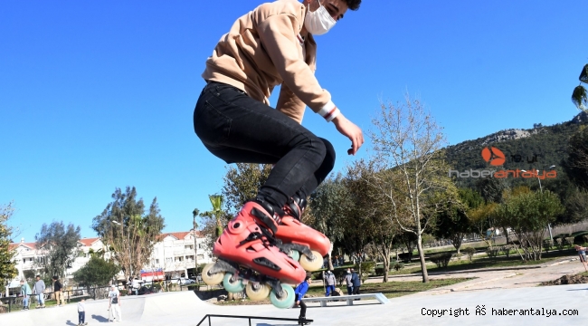 Skate Park'a gençlerden yoğun ilgi