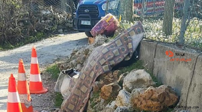 Taş duvar üzerinde ölü bulundu !