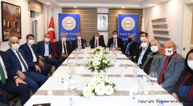 Vali Yazıcı, esnafın sorunlarını dinledi