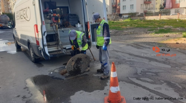 14 bin 600 adet kanalizasyon temizleniyor