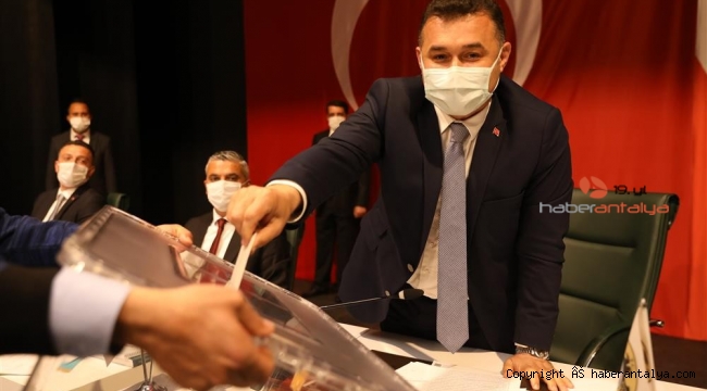Alanya Belediyesi'nin faaliyet raporu meclisten geçti