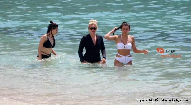 Alanya plajları rengarenk