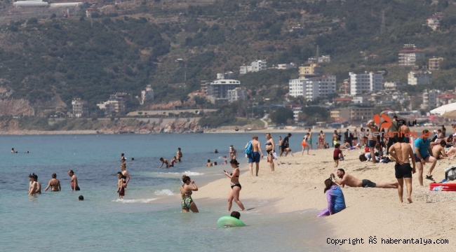 Alanya'ya yaz geldi