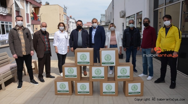 Antalya Konyalılar Derneği'nden 500 aileye destek