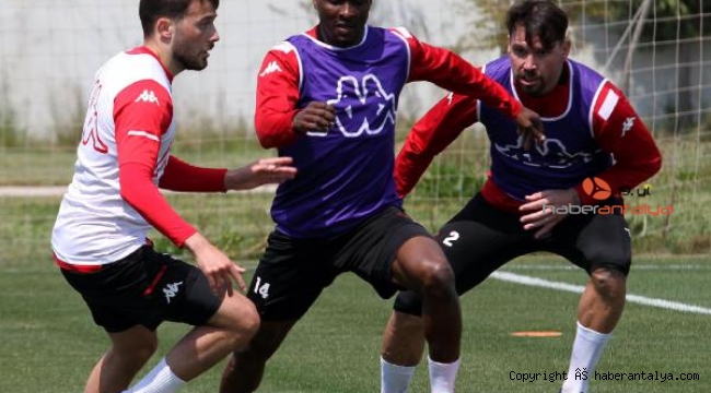 Antalyaspor'da goller 13'e bölündü