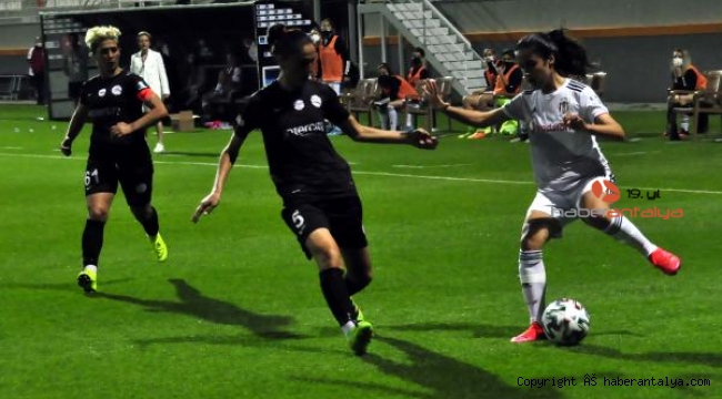 Beşiktaş Kadın Futbol Takımı yarı finalde