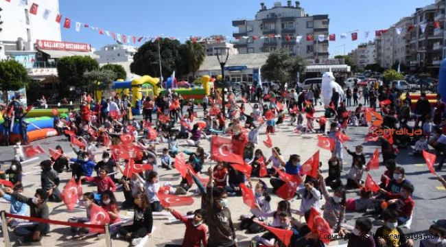 Demreli çocuklar gönüllerince eğlendi