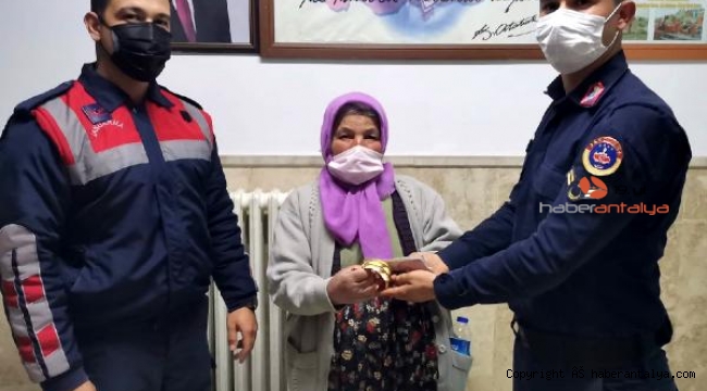 Dolandırıcı jandarmadan kaçamadı