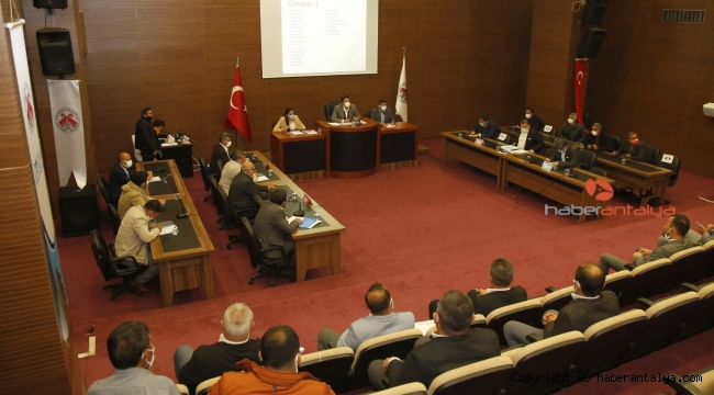 Döşemealtı Belediyesi esnafa kira desteğini uzattı