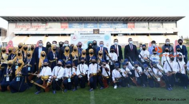 Gençlerimizi tarihimizle özdeşleşen sporlara yönlendirelim