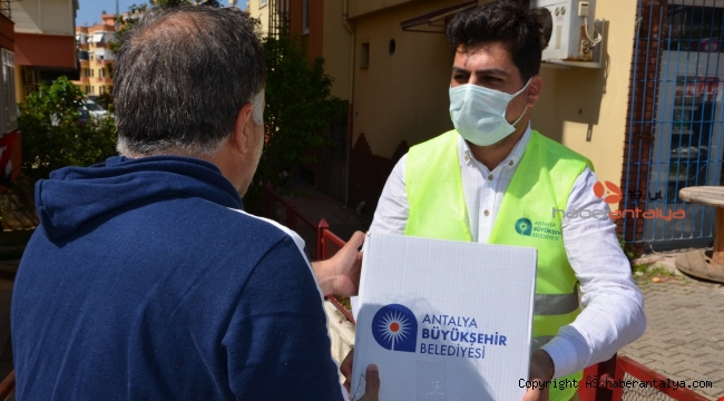 Gıda paketleri ihtiyaç sahipleri ile buluştu