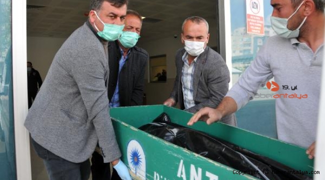 Irmakta boğulan down sendromlu Rafettin Uğur'un cenazesi, babası tarafından alındı