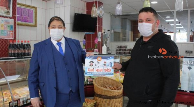 Kasaplardan maske takan hayvanların yer aldığı sticker