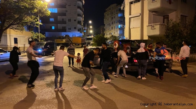 Kısıtlama saatinde 23 Nisan eğlencesine polis baskını