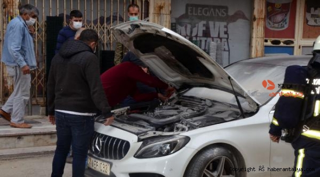 Lüks araç yanmaktan son anda kurtarıldı