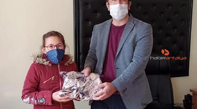 Yetenekli çocuklar ödüllendirildi