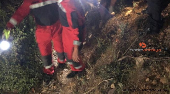 Arkadaşıyla alkol alıp, kayalıklardan uçuruma yuvarlandı