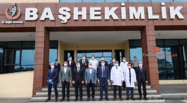 Bakan Çavuşoğlu'dan hastane ziyareti