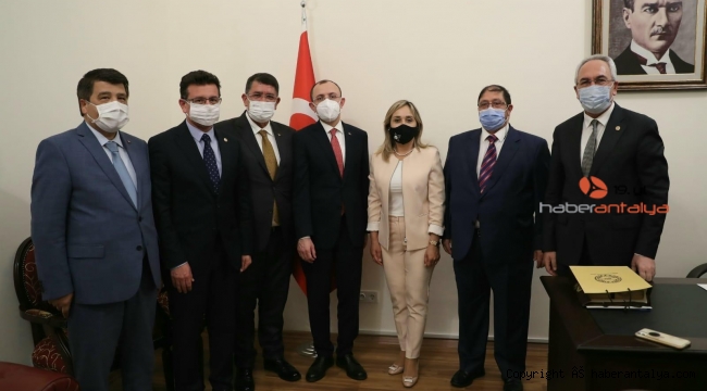 Başkan Dere, esnafın sorunları için Ankara'da