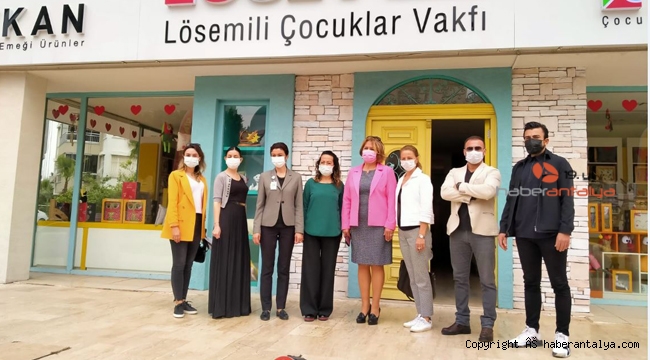 Elma Şekeri ailesinden anlamlı yardım