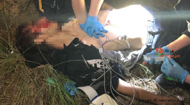 Feci kaz ! Motosiklet bariyere çarptı: 1 ölü, 1 yaralı