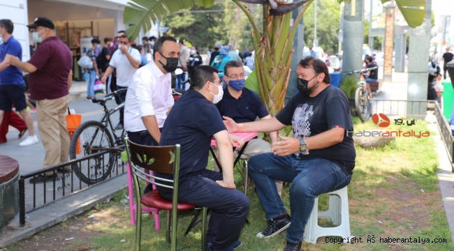 Hakan Tütüncü, kapalı yolda