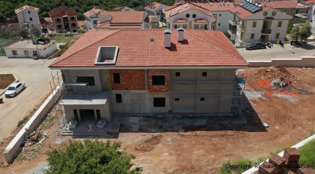 Kaş'ta açılacak kreş ve gündüz bakımevinin yüzde 75'i tamamlandı