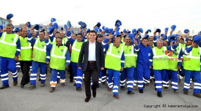 Kepez çalışanlarına bayram jesti