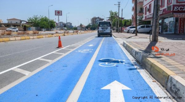 Kepez'e 10 kilometrelik bisiklet yolu yapılıyor
