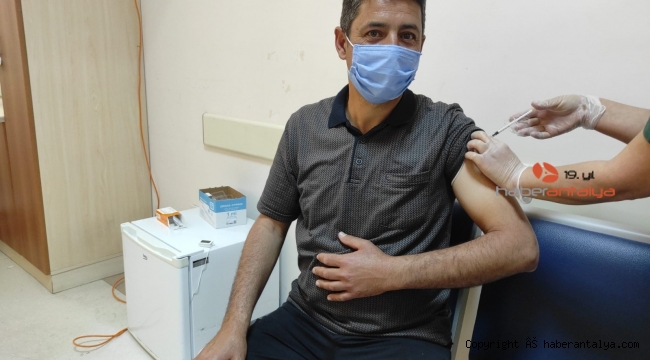 Muhtarlar aşılanmaya başladı