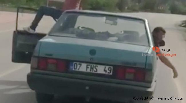 Otomobili kapısına çıkıp, tavanına oturarak kullanan sürücü ve arkadaşına 9 bin lira ceza