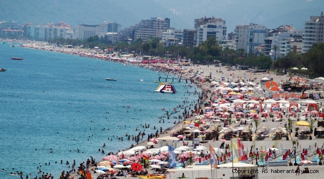 ''Pandeminin etkileri 2-3 sene sürebilir. Tek senaryo dua etmek"