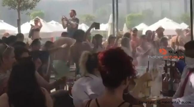 Partiye katılansan maske takma, çalışansan maskeni çıkarma !
