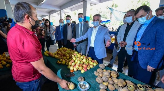 Semt pazarındaki valiye esnaftan serzeniş !