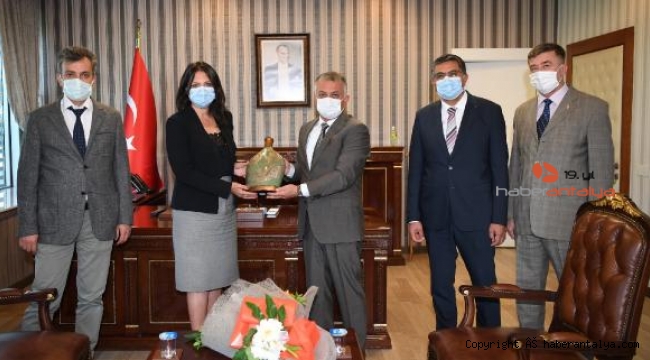 Vali Yazıcı: Teknolojik gelişmelerle kaliteli ve hızlı hizmet