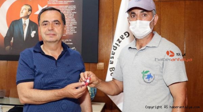 80 bin liralık altını sahibine ulaştıran işçiye çeyrek altın