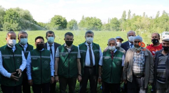 Bakan Pakdemirli su tasarrufu sağlayan teknolojik akıllı sulama sistemini tanıttı