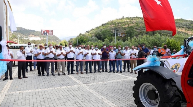Başkan Yücel muhtarla buluştu