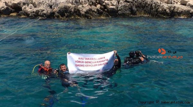 Dadaş gençler Kaş'ta dalış yaptı
