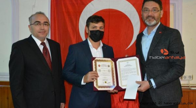Hafızlar belge aldı