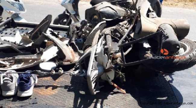 Kamyonetle motosiklet çarpıştı, feci kaza can aldı 