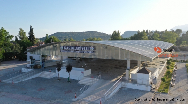 Kaş'a kapalı pazaryeri ve bisiklet yolu açılıyor